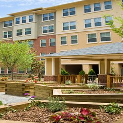 exterior view at Candler Forrest located in Decatur, GA