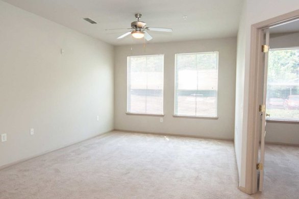 living room at Candler Forrest located in Decatur, GA